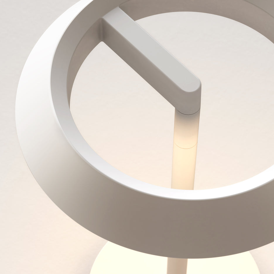 Halo Portable lamp