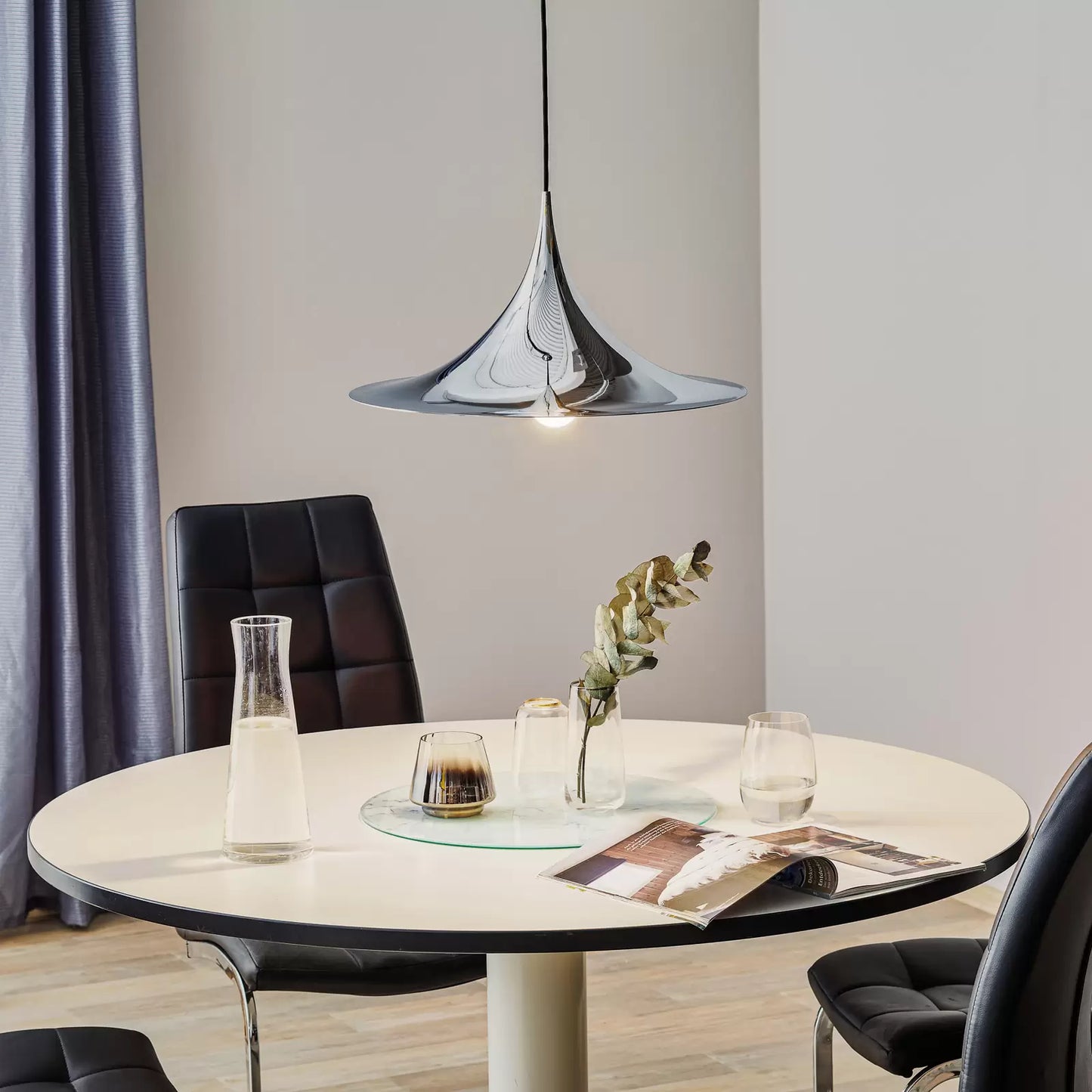 Semi Pendant - Hangandi Ljós