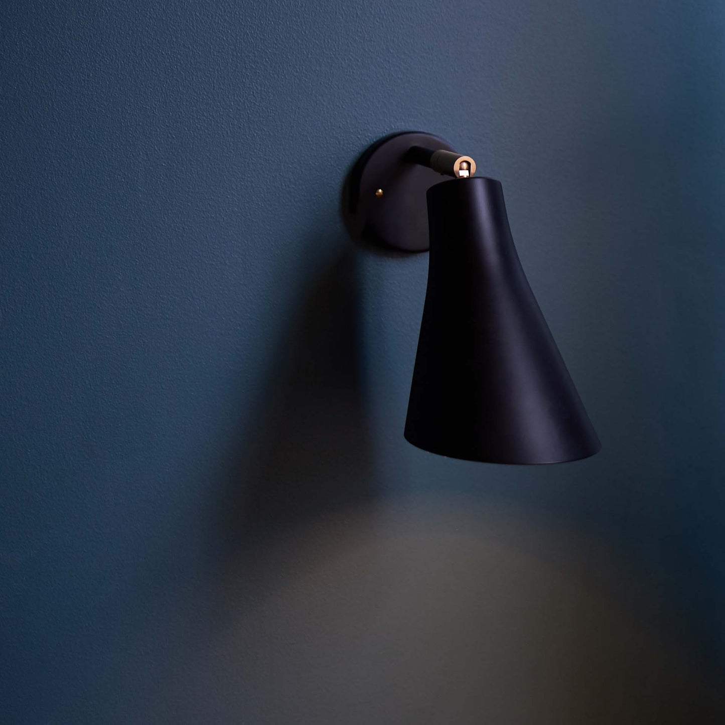 Miller Wall Light