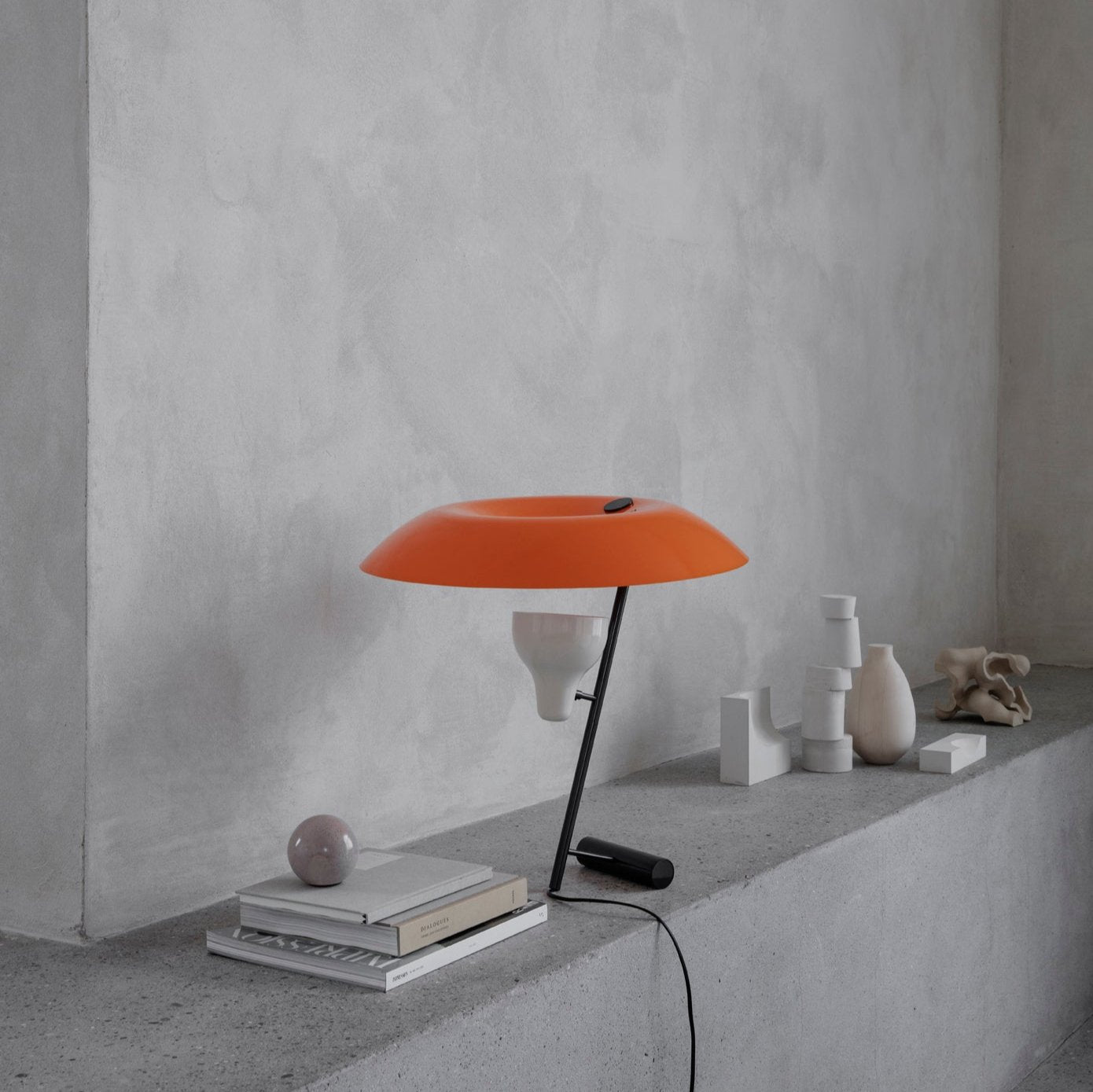 Model 548 Table Lamp