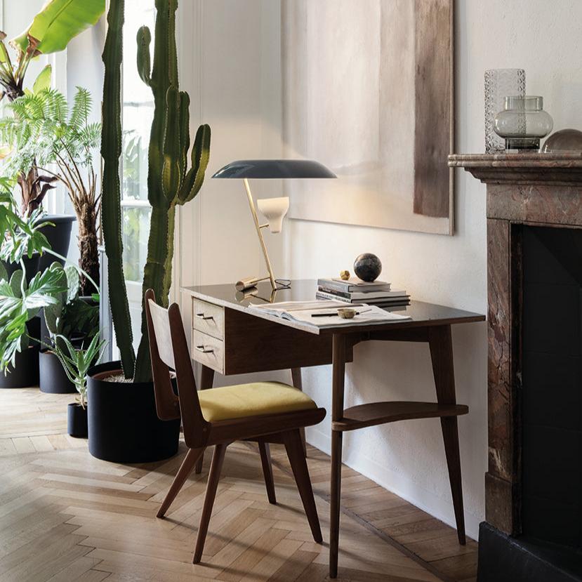 Model 548 Table Lamp