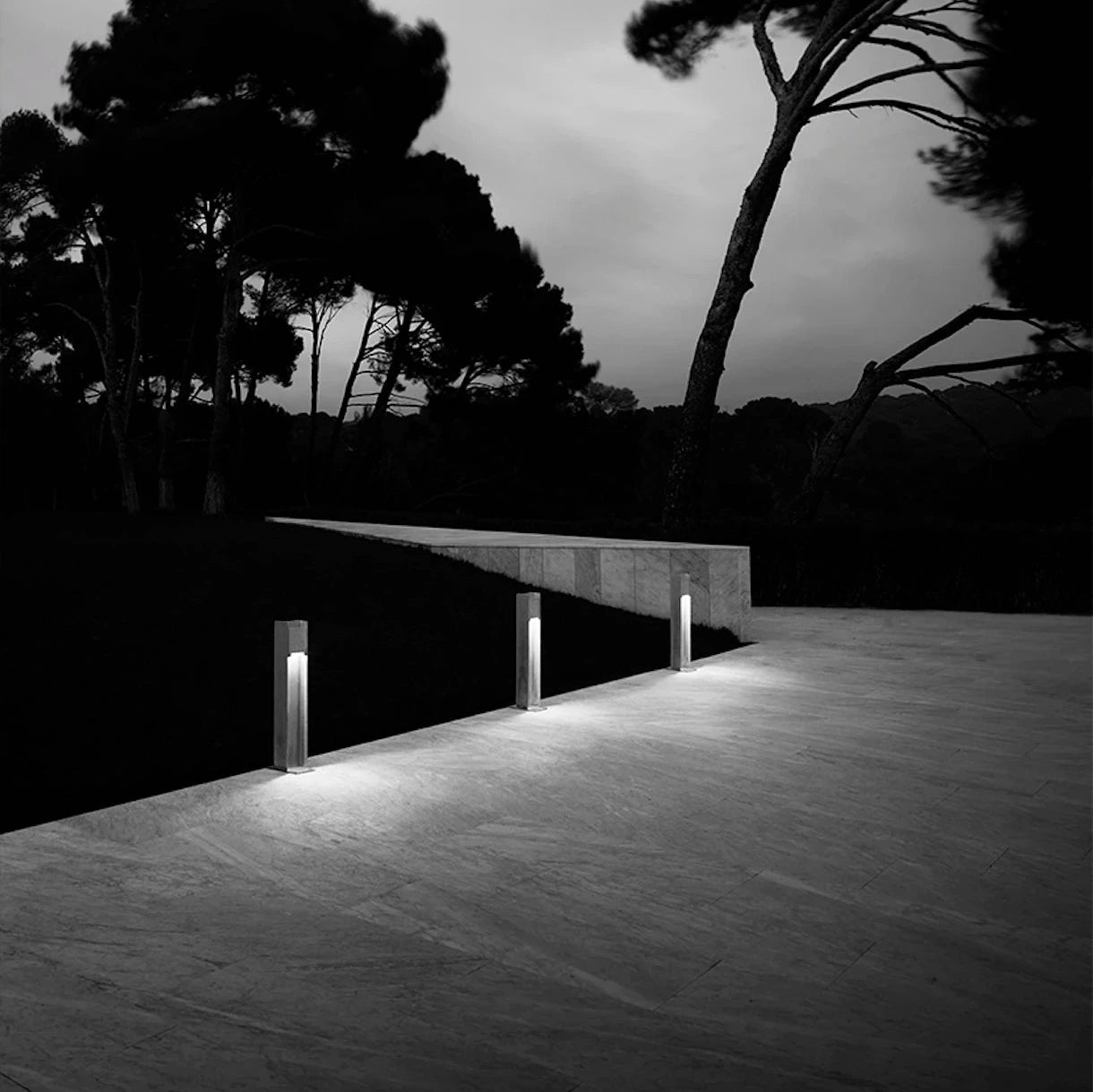 I-Ron Outdoor Light