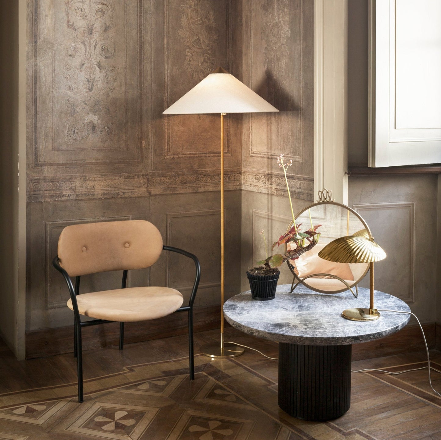 9602 Floor lamp