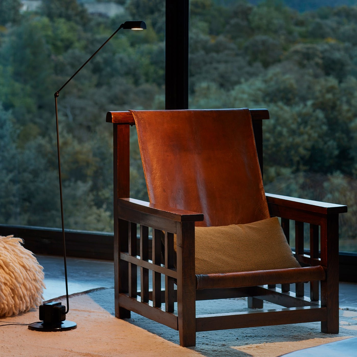 Daphine Floor Lamp