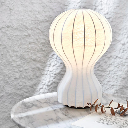Gatto table lamp