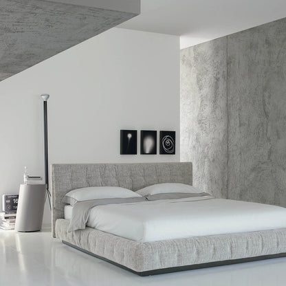 Luminator floor lamp