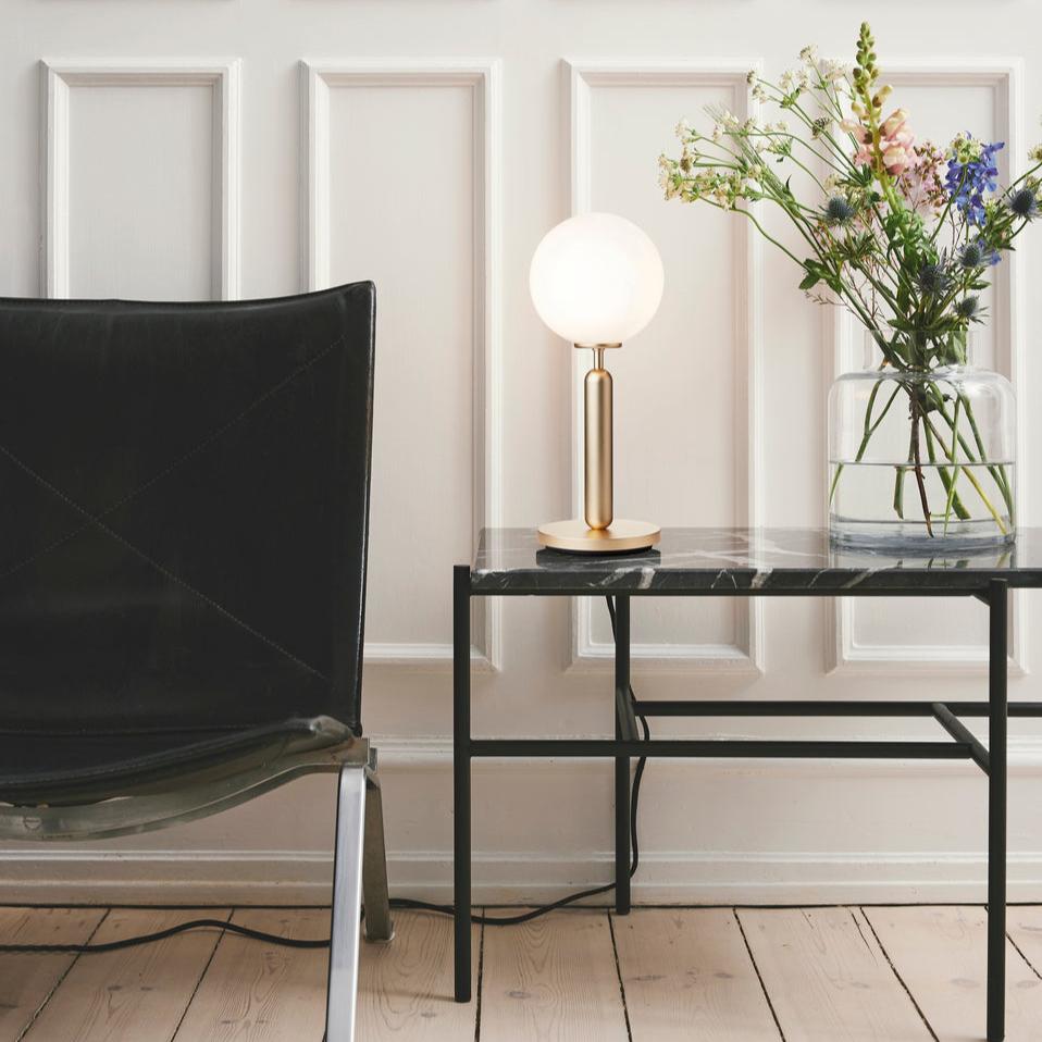 MIIRA Table lamp