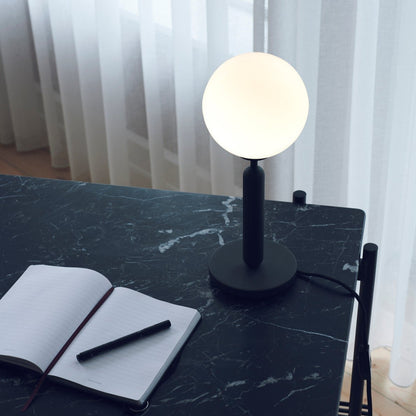 MIIRA Table lamp