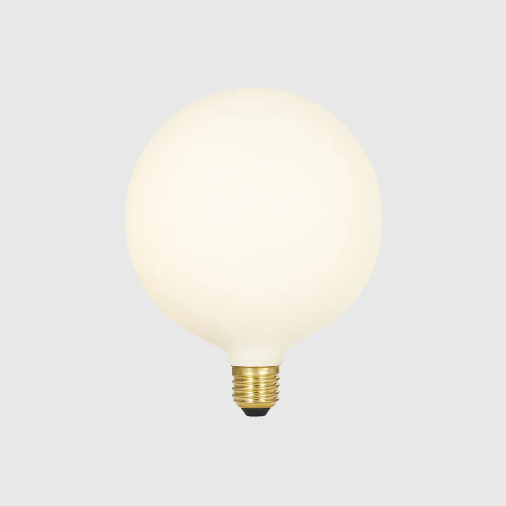 Sphere IV E27 LED Bulb