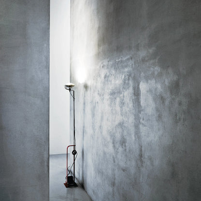 Toio floor lamp