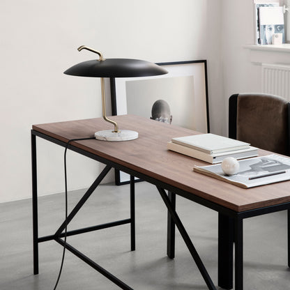 Model 537 Table Lamp