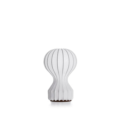 Gatto table lamp